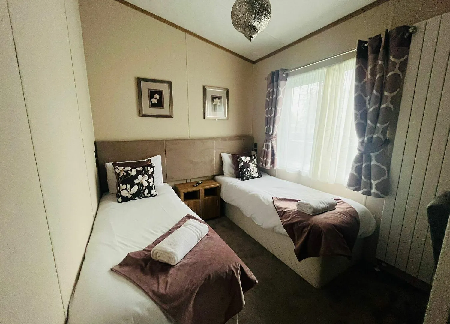 Fountain View Lodge With Hot Tub York Vakantiehuis